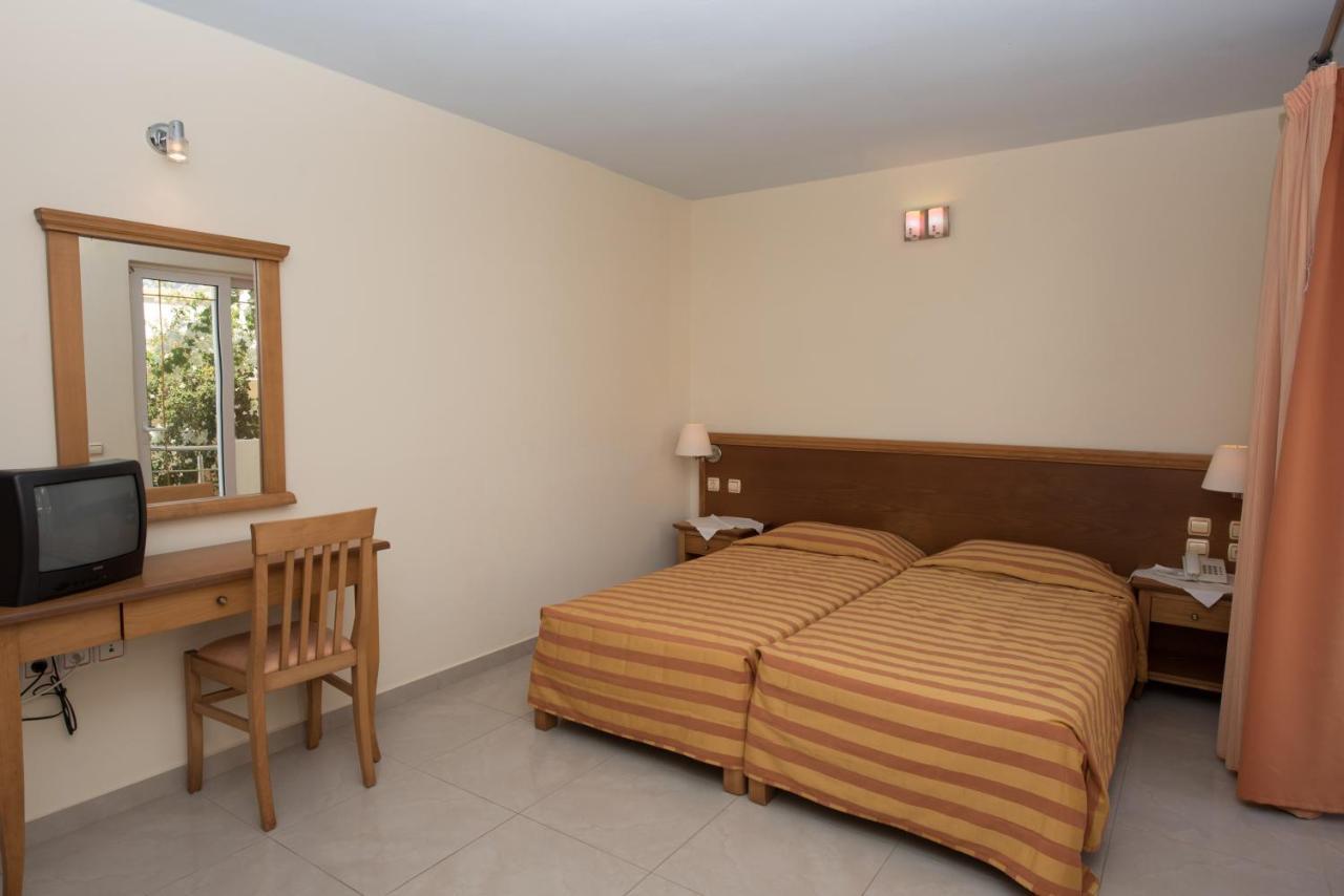 Ionio Star Hotel Koutsouras Exterior photo