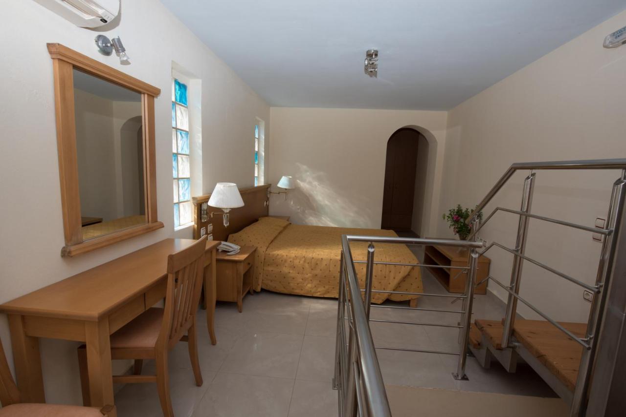 Ionio Star Hotel Koutsouras Exterior photo